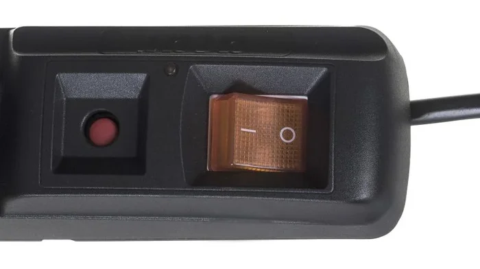 acar W0143 S8 Pro – Regleta de 8 enchufes con protección contra sobretensiones (Incluye Cable de 3 m)