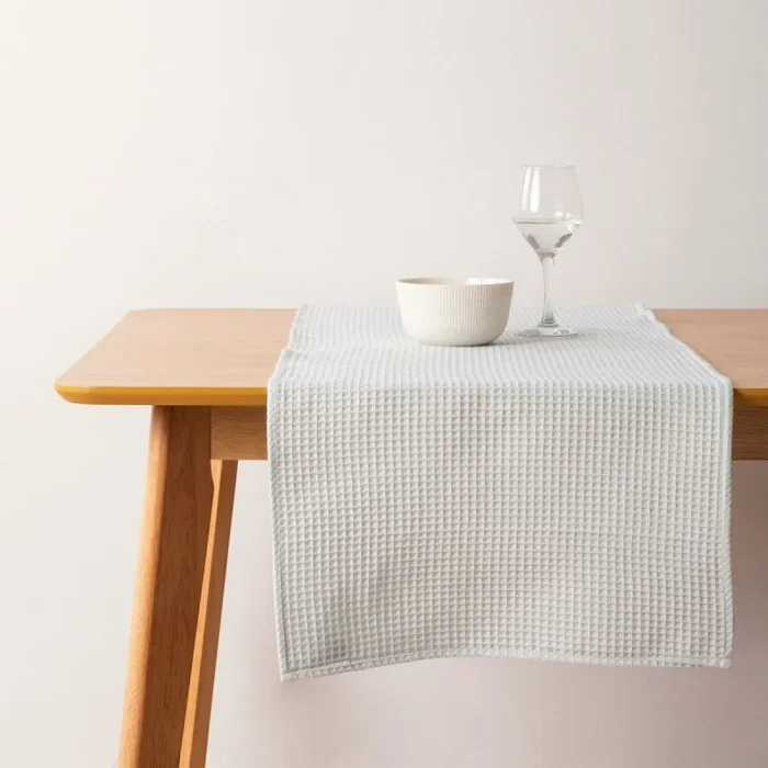 Camino de mesa belum waffle menta blanco cálido 45 x 140 cm