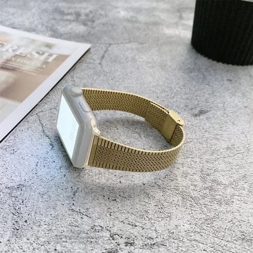 Correa de Reloj de Acero Estilo Hebilla para Apple Watch Series 8 y 7 41mm / SE 2, 6, 5, 4 40mm / 3, 2, 1 38mm (Dorado)