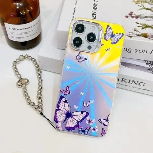 Estuche para iPhone 15 Pro con Mariposa Láser y Galvanoplastia con Correa para la Muñeca (Mariposas Moradas)