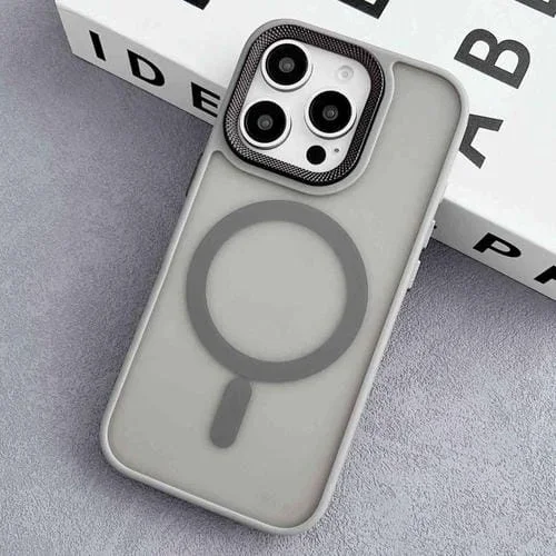 Funda Híbrida TPU y PC para iPhone 14 Pro Max Magsafe con Marco de Lente de Diamante (Gris)