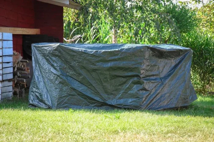 Funda protectora para muebles de jardín FLO, modelo 270x180x89cm, ideal para exteriores, resistente al agua, duradera, protección completa contra clima y polvo
