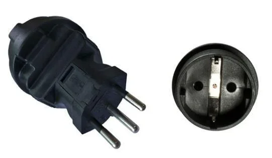 Microconnect PEAEUSWISS adaptador de enchufe eléctrico Tipo J (CH) Negro