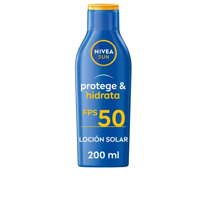 NIVEA SUN Protege & Hidrata – Leche Solar FP50+ – Protector Solar Corporal – Protección UVA/UVB – Loción Resistente al Agua – Hidratación 48h – Con Pantenol y Glicerina – Todo Tipo de Piel – 200 ml