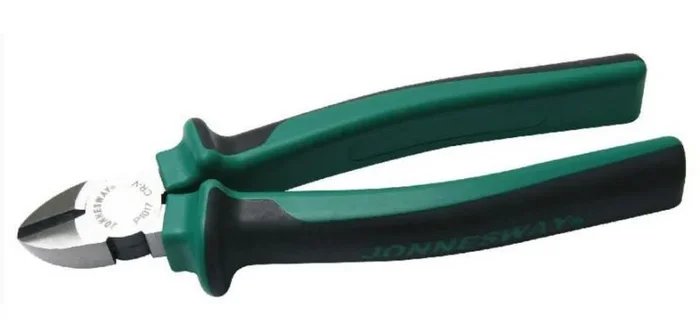 Pinzas laterales Jonnesway 150mm P1016, herramienta profesional, corte preciso, mango ergonómico, alta durabilidad.